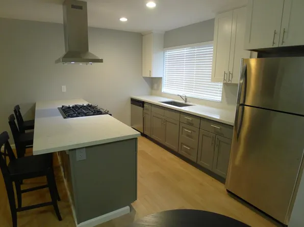 440 Adams St #25, Oakland, CA 94610