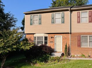 1726 Emerald St, Blacksburg, VA 24060