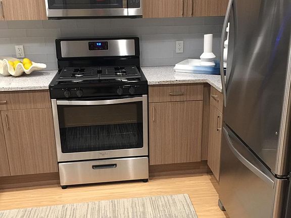 Kitchen w/Stainless Steel Appliances