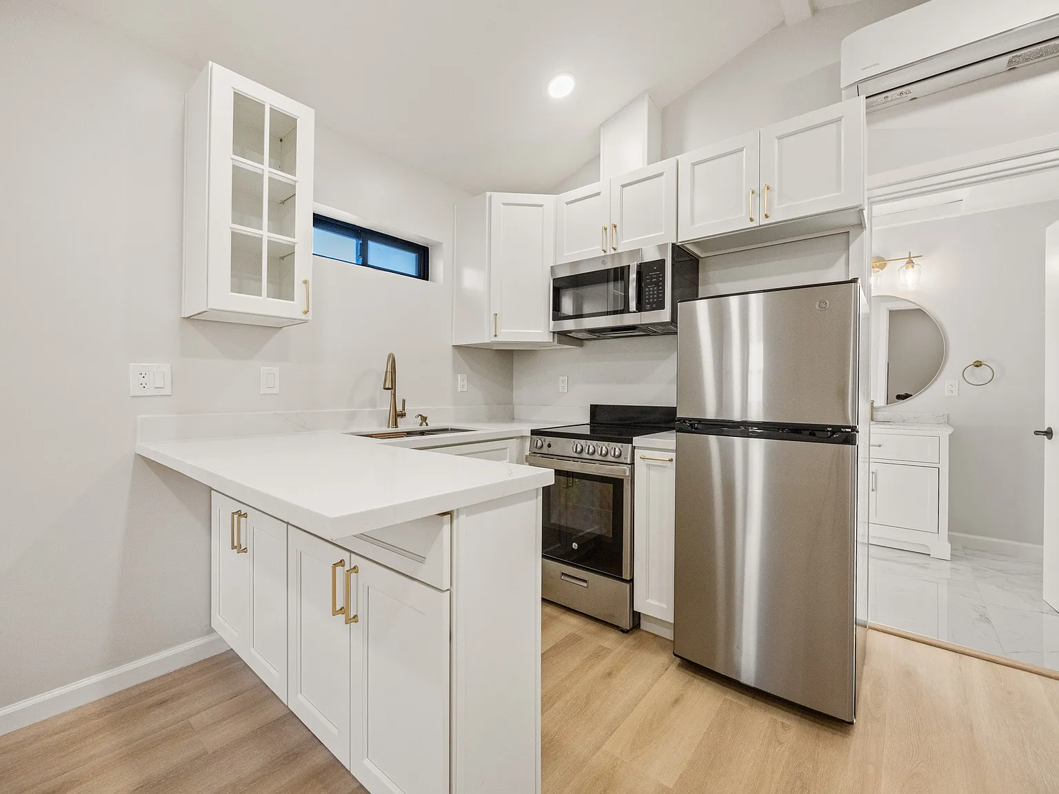 237 Briar Dr — Photo 2