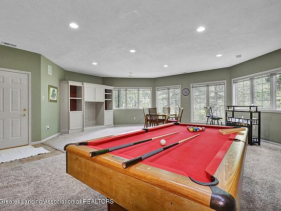 2nd image of 3800 Chippendale Cir