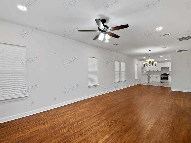 4612 Capitol Ave — Photo 9