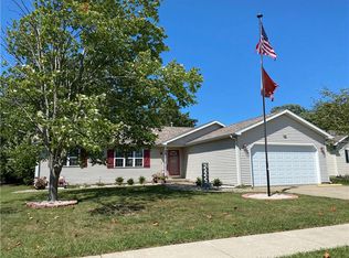 1855 Victoria Ln, Charleston, IL 61920