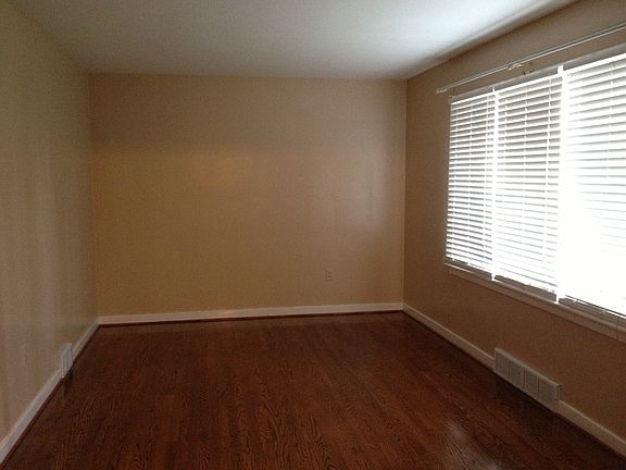4th image of 23 Oconell Way