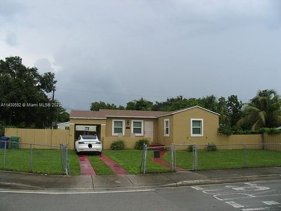 2nd image of 905 Sharazad Blvd