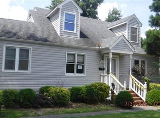 7803 Ruthven Rd, Norfolk, VA 23505