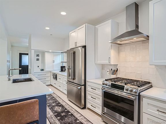 3rd image of 3726 Vallejo Street