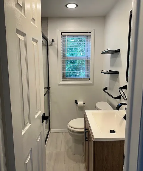 929 Warren St #2 — Photo 17