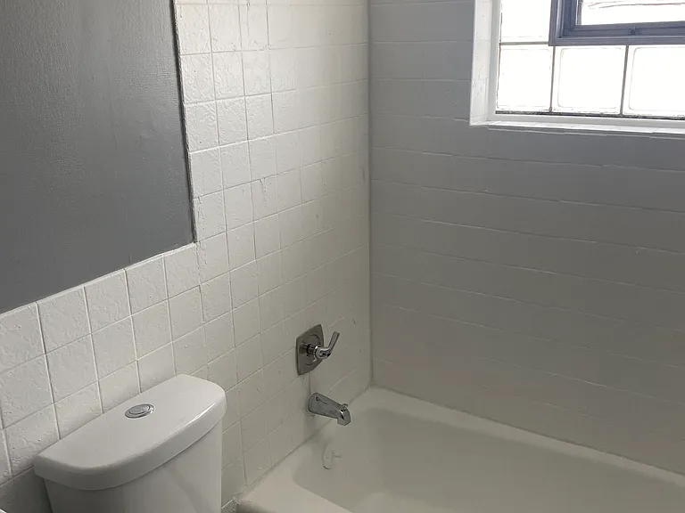 74 Yates Ave #3N — Photo 7