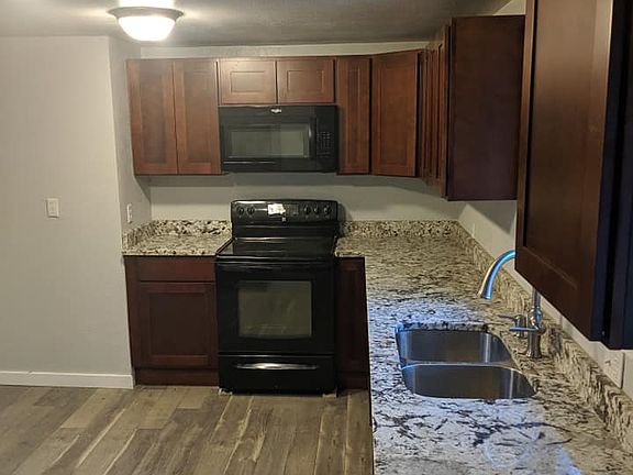 2nd image of 623 N Constitution Ave