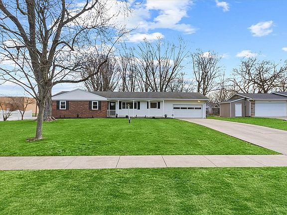 2nd image of 354 Hickory Dr