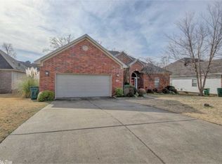 59 Legends Dr, Little Rock, AR 72210