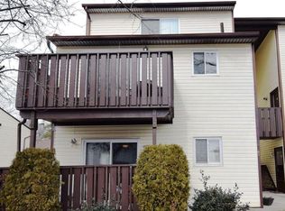 58 Timber Ridge Dr, Staten Island, NY 10306