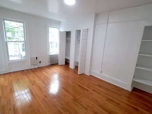 Rented by Compass | media 14