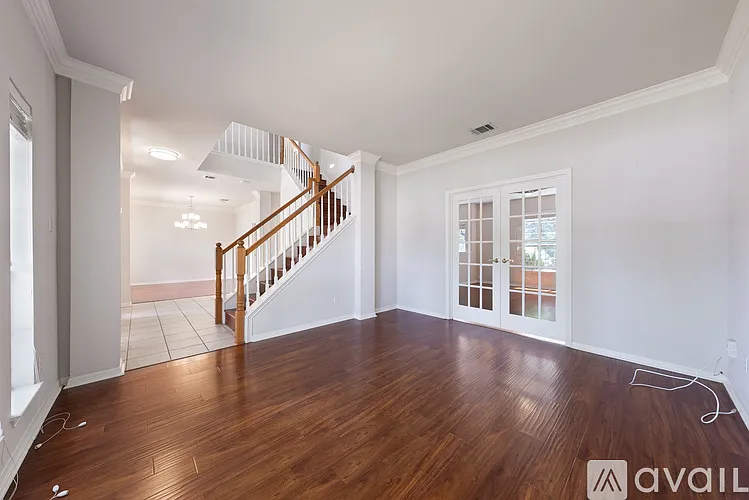 2421 Falcon Dr — Photo 5