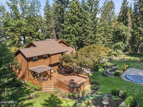 4th image of 9737 N Circle Dr