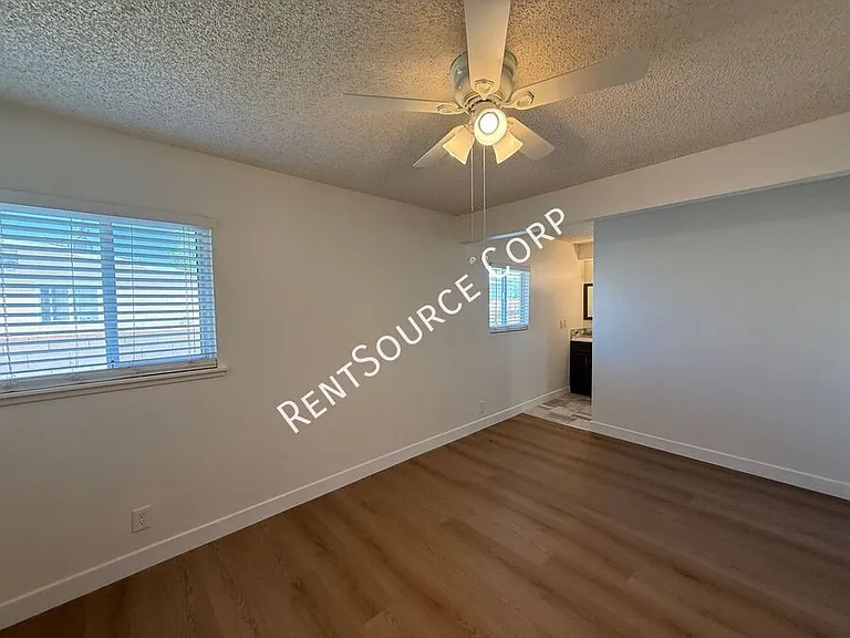 1149 W Avenue H11 — Photo 16