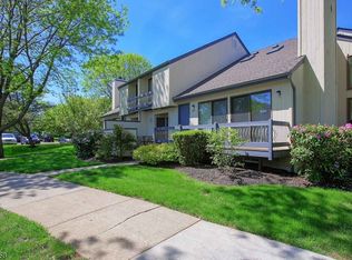 247 Crabtree Ct, Basking Ridge, NJ 07920