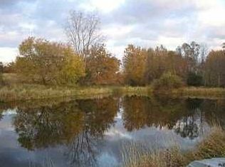 7945 Nollar Rd, Whitmore Lake, MI 48189