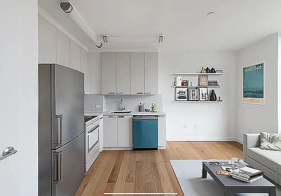 4th image of 2338 2nd Ave #5W