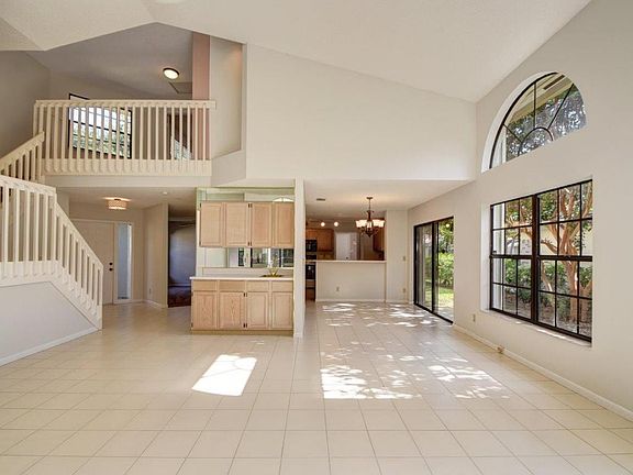 5th image of 4720 Sherwood Forest Dr