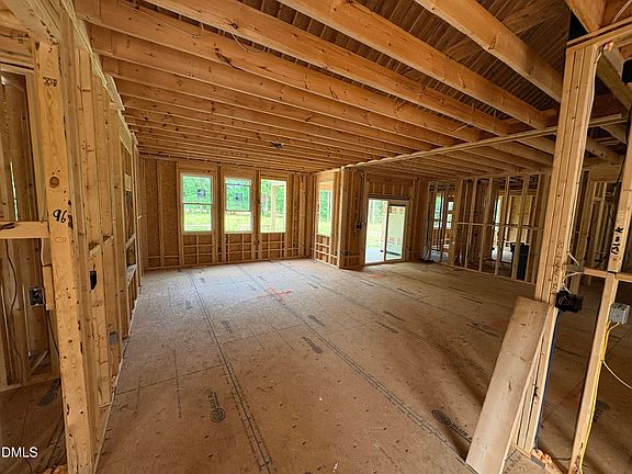 2nd image of 613 Pearces Rd