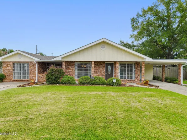 603 Beyer Dr, Bay Saint Louis, MS 39520