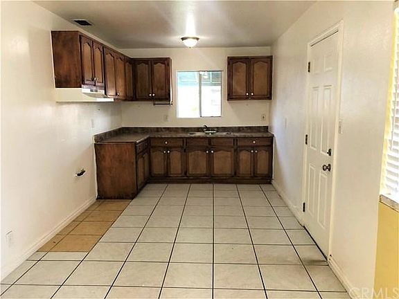 4th image of 10775 Alameda Ave