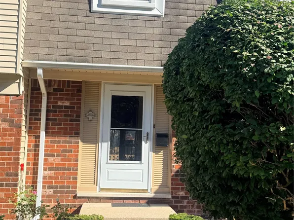 5784 Northfield Pkwy #83, Troy, MI 48098