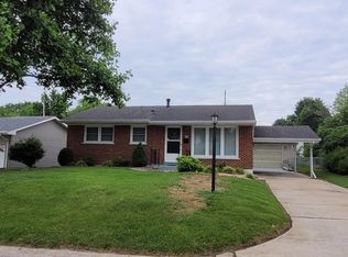 59 Saint Francis Ln, Saint Charles, MO 63301