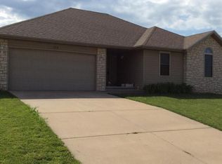 779 S Brecklyn Rd, Springfield, MO 65802