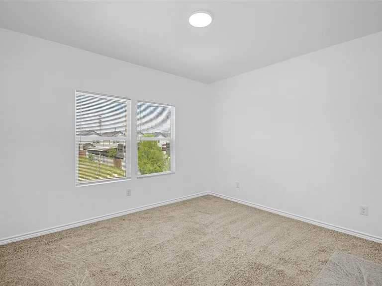 9932 Fillmore St — Photo 12