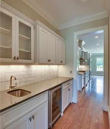 4th image of 710 Brownlee Dr