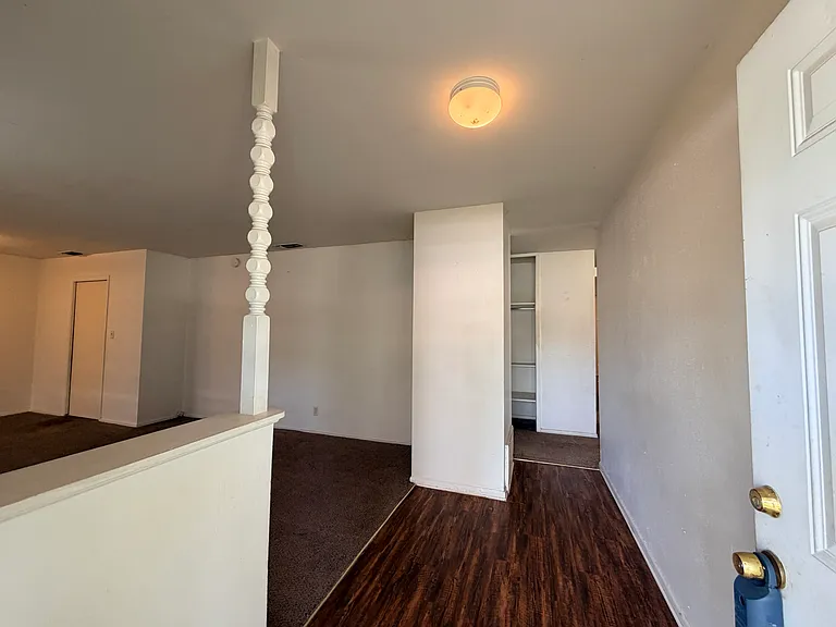 4915 Sierra Madre Dr — Photo 8