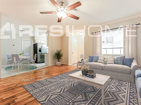 3rd image of 1020 Hope St