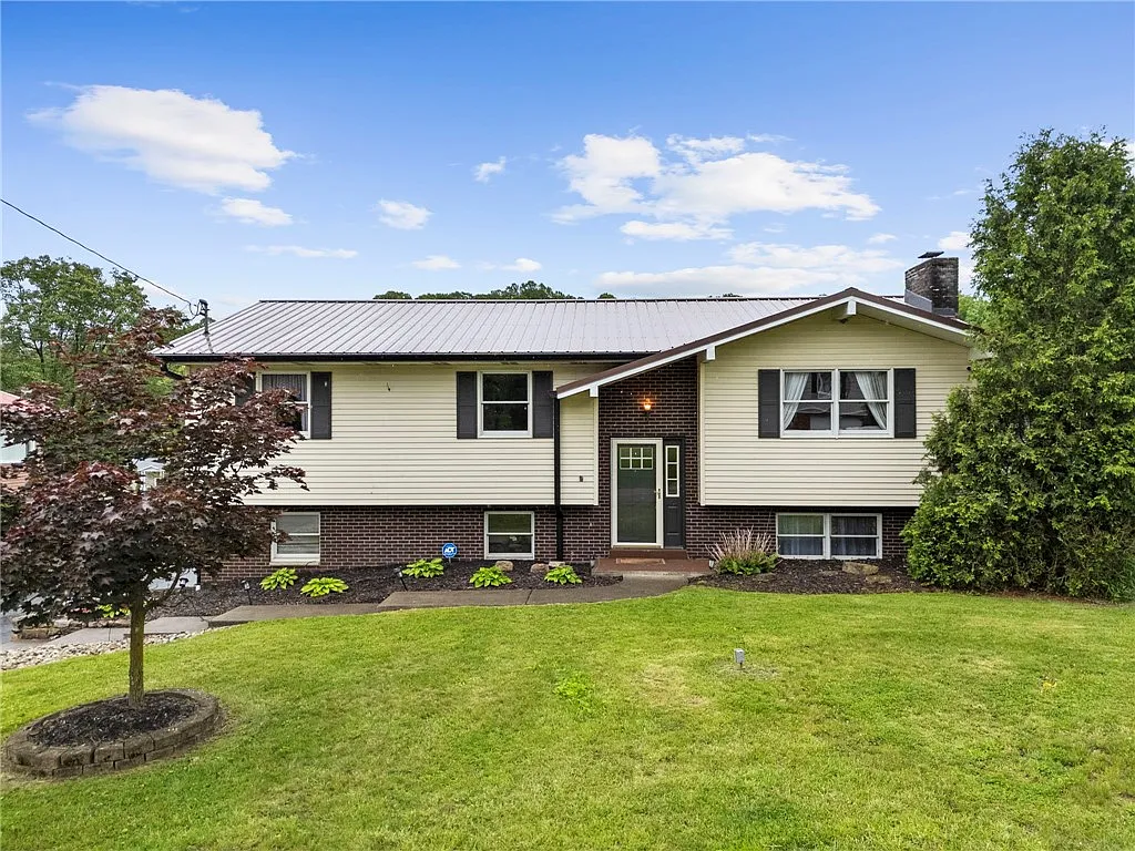 174 Hague Ln photo 1