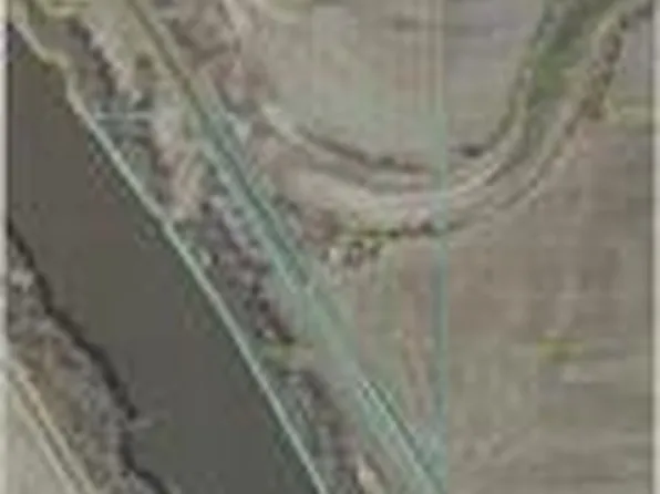 21400 NW Dry Lake Rd, Kansas City, MO 64153