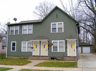 24 S Porter St, Elgin, IL 60120