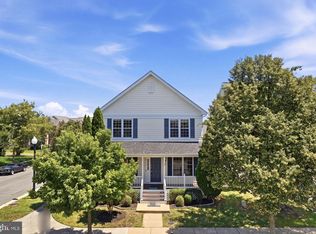 42472 Mandolin St, Chantilly, VA 20152