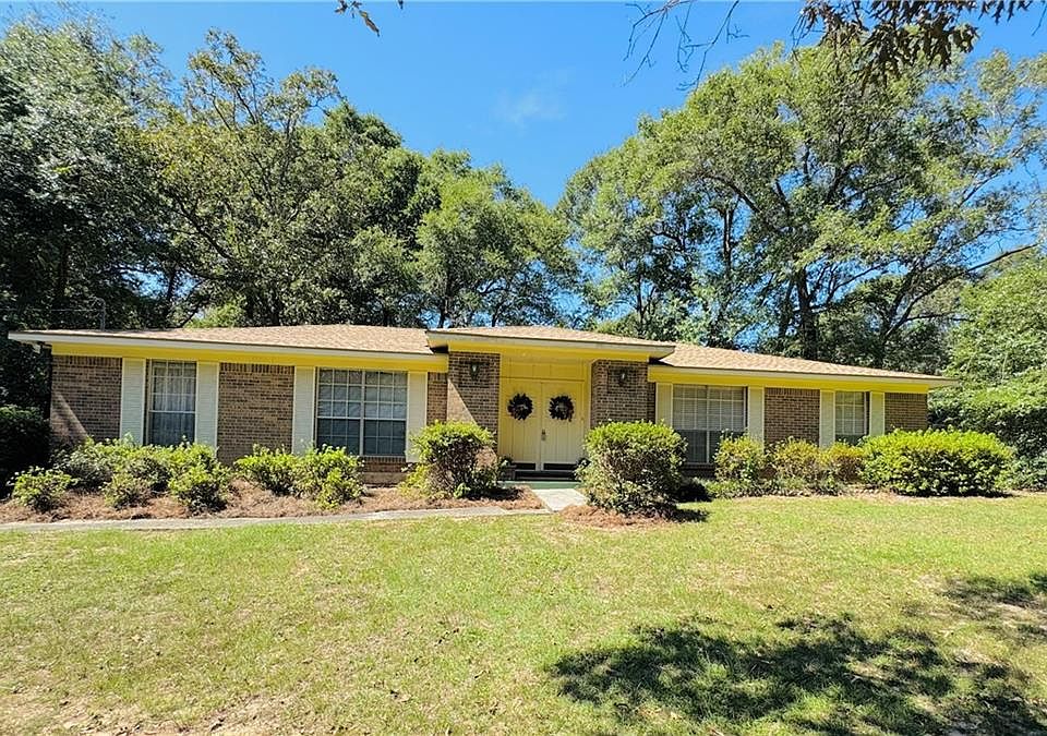 1st image of 9300 Scenic Hills Dr