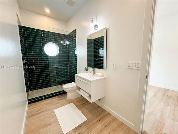 5th image of 1065 NE Little River Dr