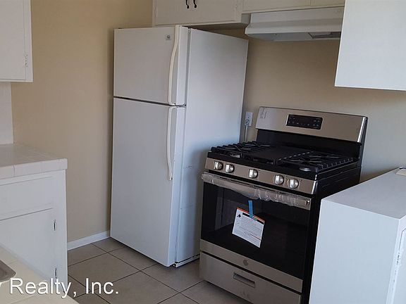 5th image of 4133 37th St