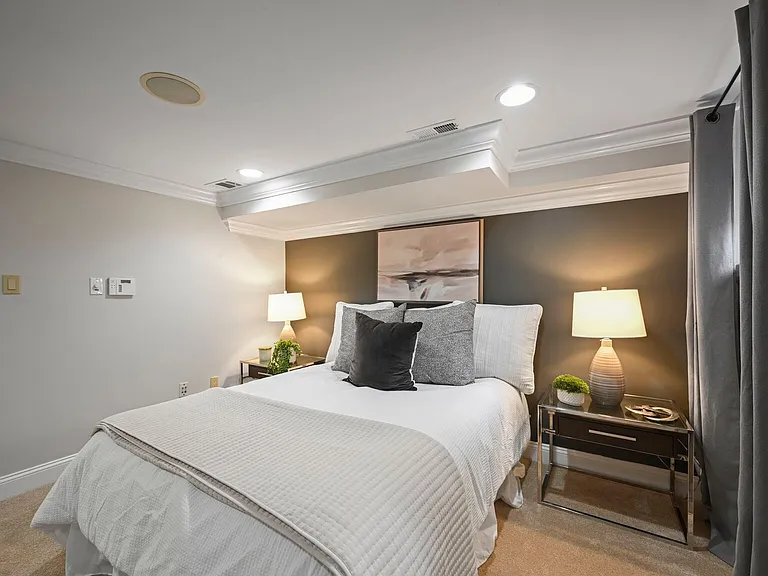 1832 Calvert St NW #1 — Photo 22