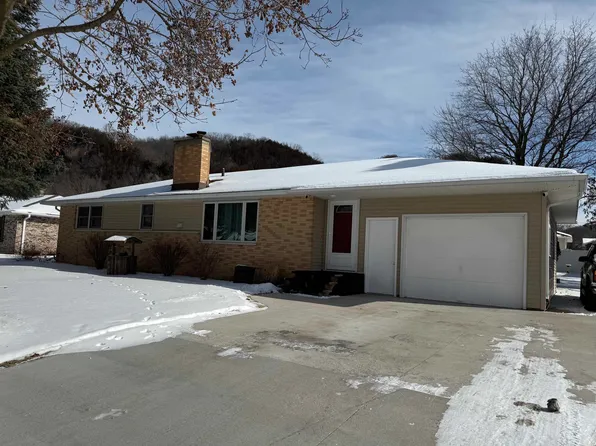 120 Randee Ave, Prairie Du Chien, WI 53821