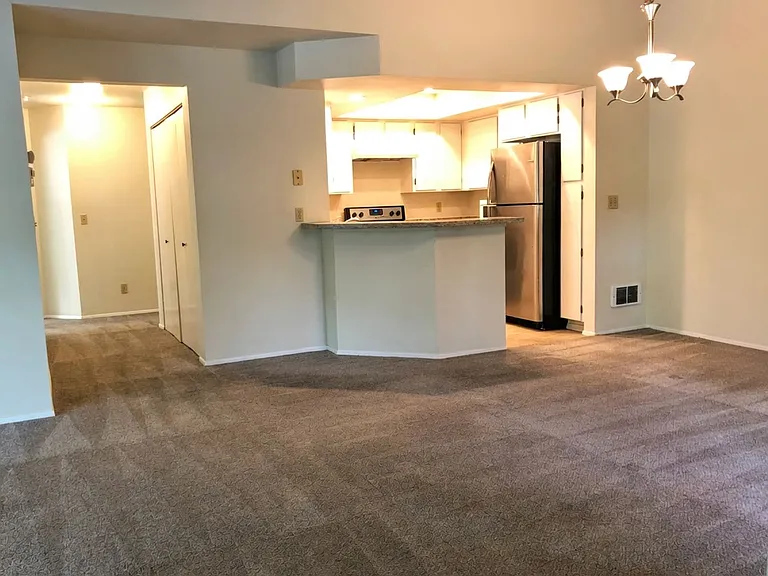 1256 Bellevue Way NE #2 — Photo 2