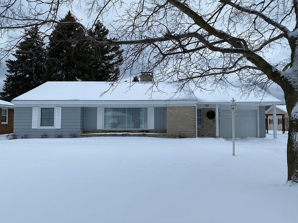 1st image of 452 S 4th St