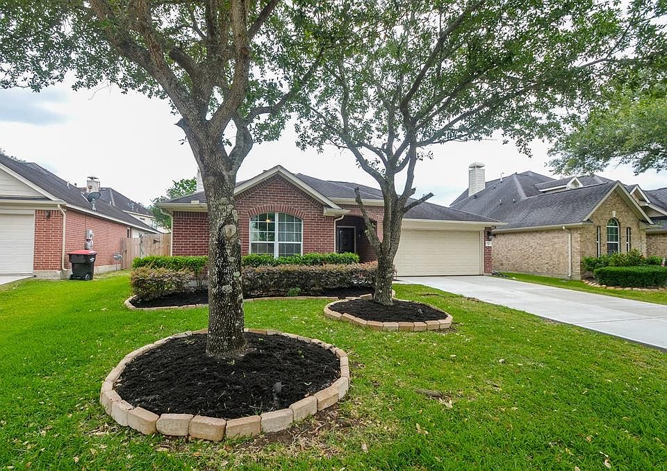 1st image of 4815 Lake Daniel Ct