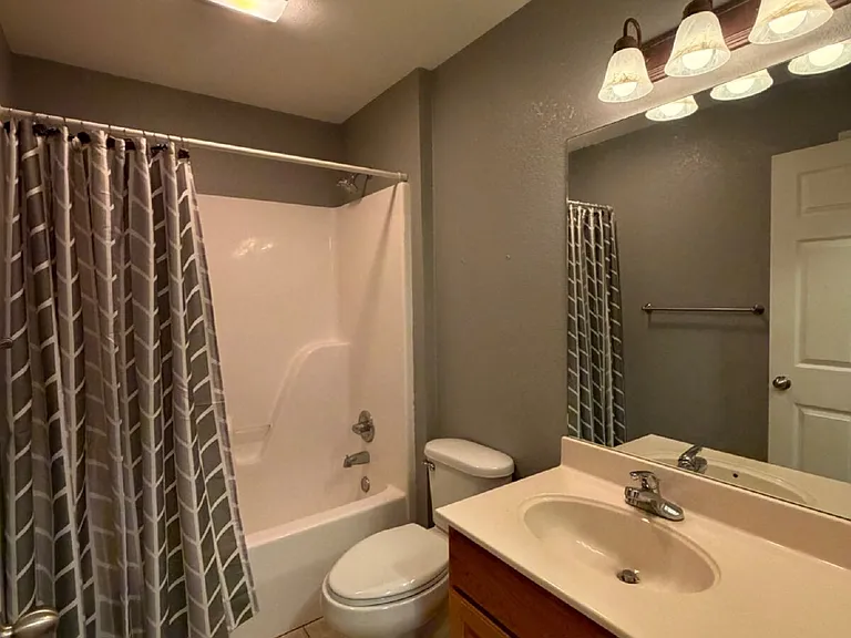 285 Willowbrooke — Photo 20