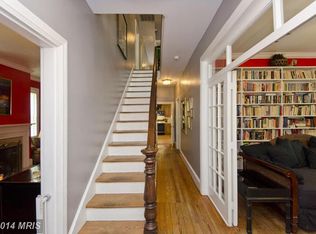 210 Great Falls St, Falls Church, VA 22046