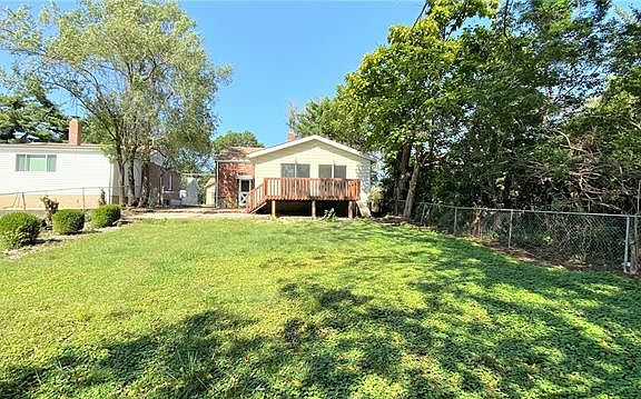 2nd image of 8212 Braddock Dr